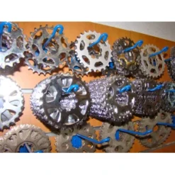 Lot Important De 1200 Pignons Miche Pour Shimano Et Campagnolo -Boutique Prologo lot important de 1200 pignons miche pour shimano et campagnolo 3