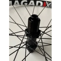 Paire De Roues ROADBORN MAGAD XC Carbone Disque 29p Boost 15/110 & 12/148 -Boutique Prologo paire de roues roadborn magad xc carbone disque 29p boost 15110 12148 4