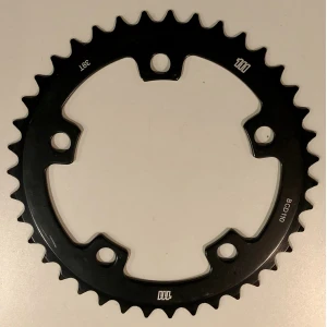 No Name Plateau/Couronne Bmx 111 110mm 5br. 39 Dents Noir 1 No Name Plateau/Couronne Bmx 111 110mm 5br. 39 Dents Noir